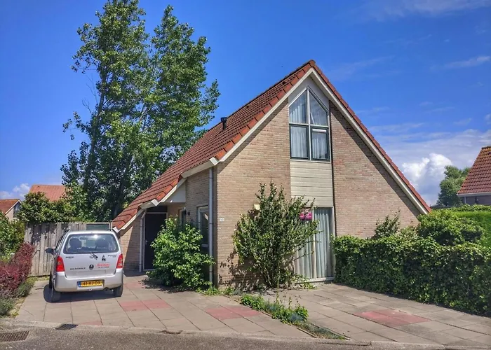 Welcoming Bungalow At Waterside
